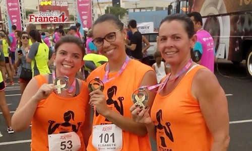 Corredoras de Rifaina participam da Corrida Outubro Rosa, em Franca
