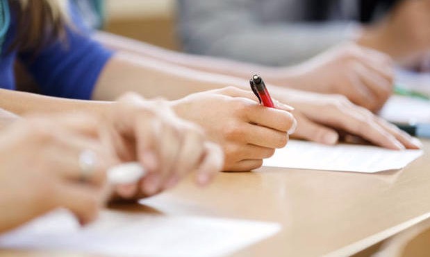 Portões para prova do Enem serão fechados nas escolas às 13 horas em ponto