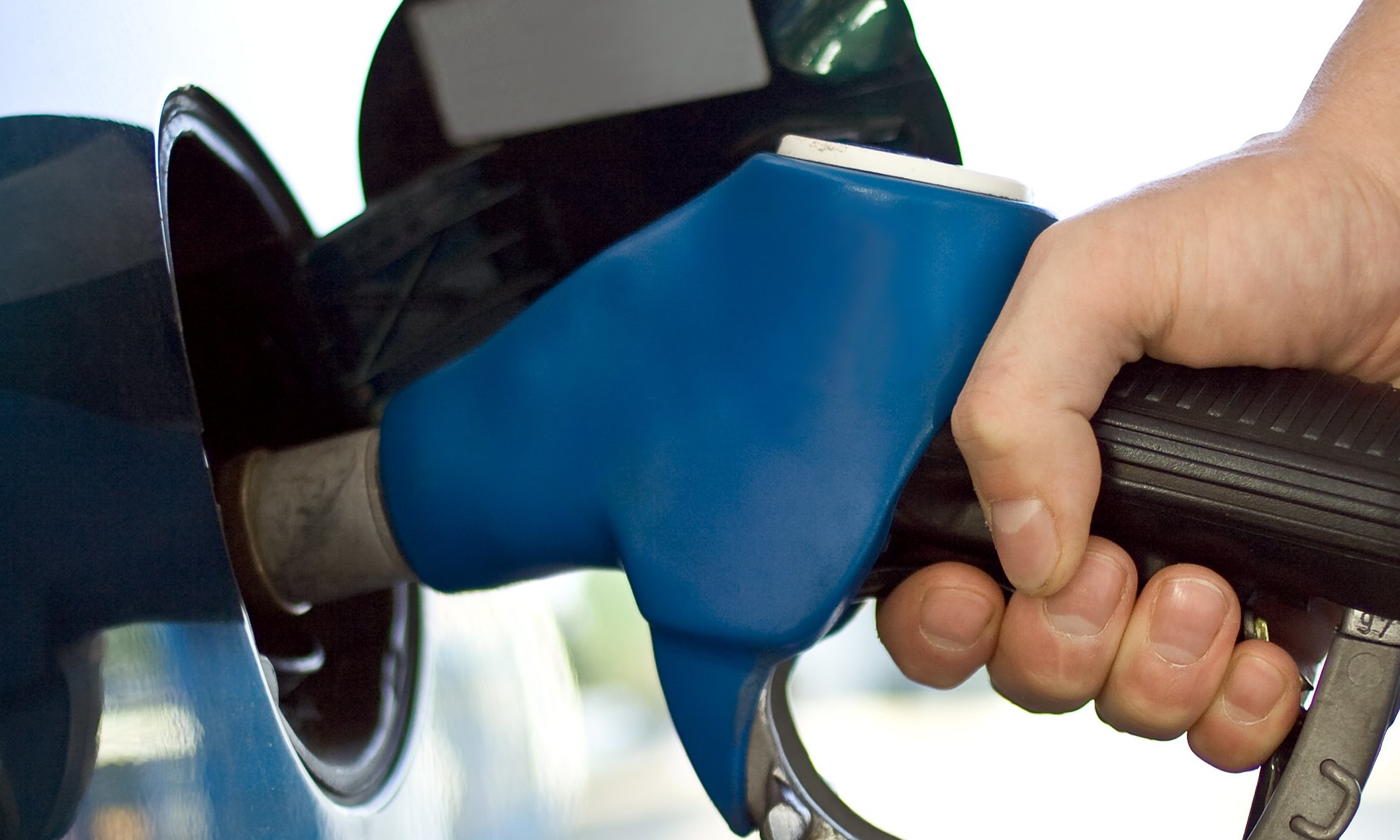 Petrobrás reduz preço da gasolina após anúncio de alta em 28 de novembro