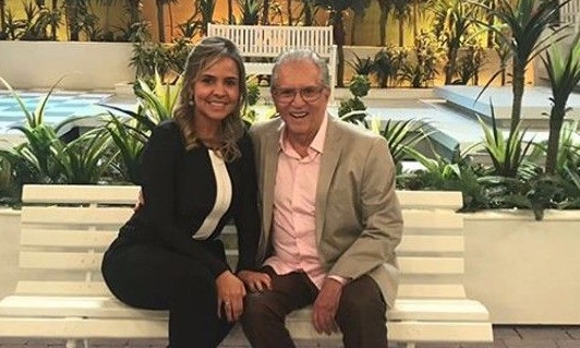 Aos 81 anos, Carlos Alberto de Nóbrega deseja filho com a nova namorada
