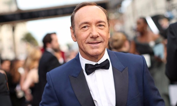 Kevin Spacey é fotografado em clínica de reabilitação para viciados em sexo