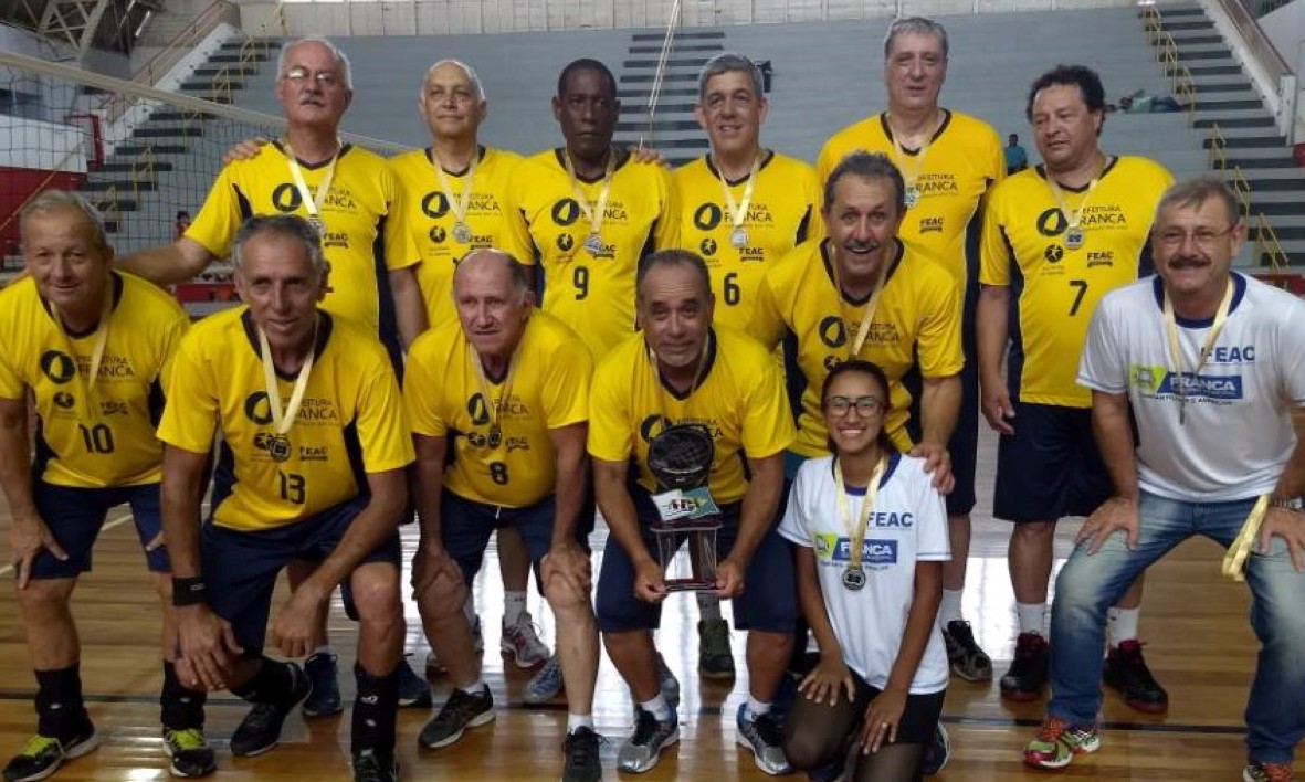 Franca obtém bicampeonato da Associação Pró Voleibol em jogos em Campinas
