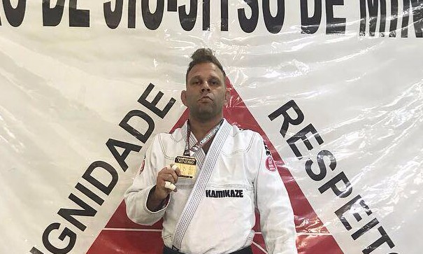 Francanos ganham quatro títulos de jiu jitsu lutando o Campeonato Mineiro