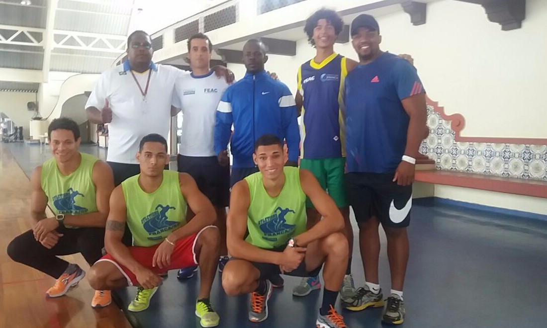 Atletas de Franca participam de Camping de Atletismo com treinadores do COB