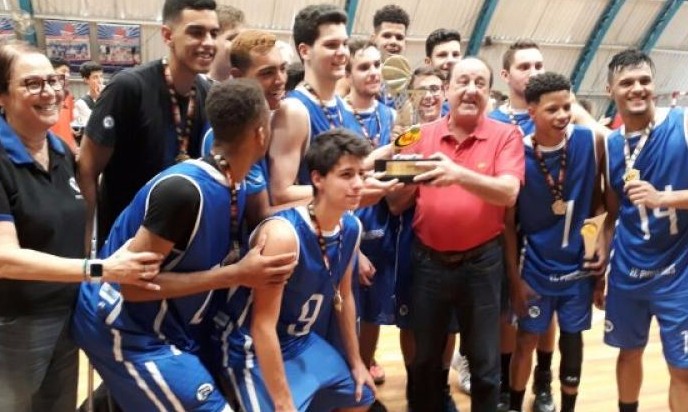 Pinheiros vence o Sesi Franca Basquete em São Paulo e leva título paulista