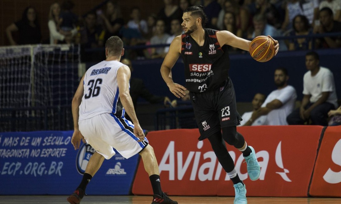 Em fase de garçom, Léo Meindl quebra recorde pessoal de assistências