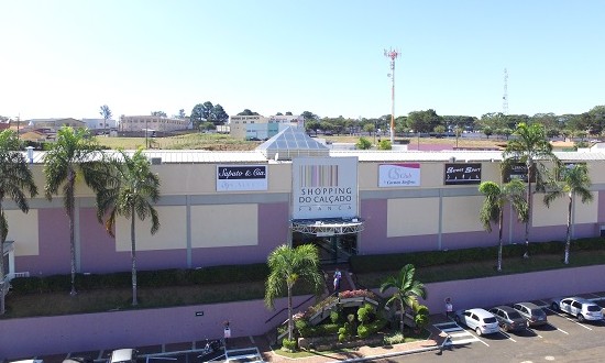 Shoppings vendem 6% a mais, após dois anos de queda no período natalino