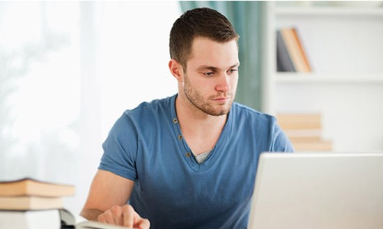 Cursinho online oferece monitorias gratuitas 
para 2ª fase dos vestibulares
