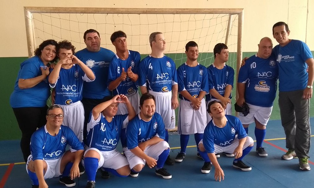 Alunos da APAE-Franca participam da I Copa Brasil de Futsal Down em RP