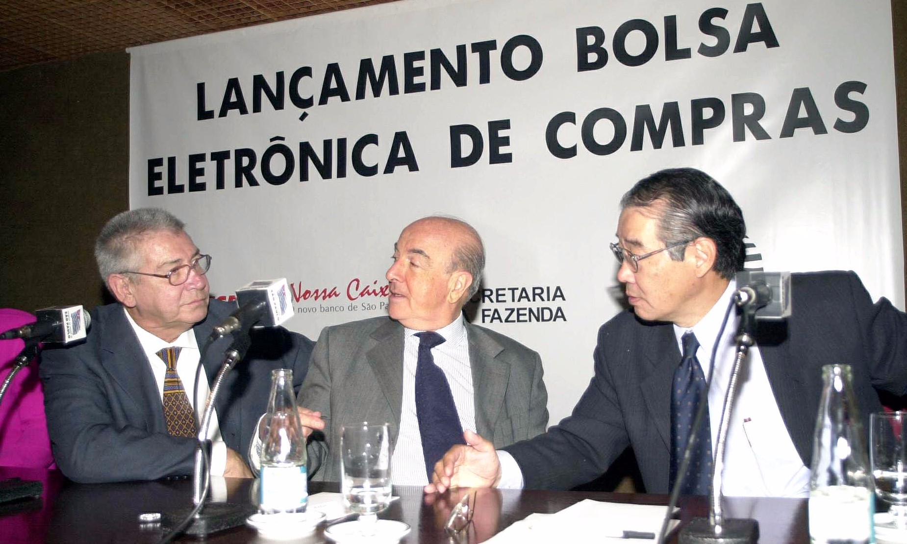 Bolsa eletrônica de compras turbina negócios das pequenas empresas