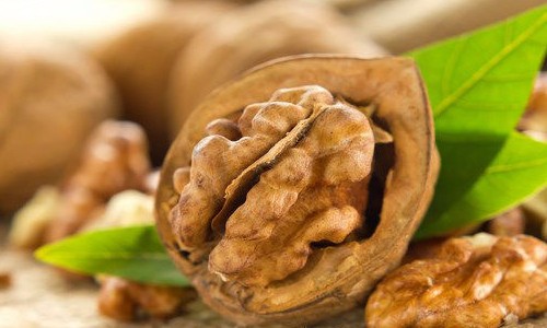 Encontrada em vários alimentos, biotina é essencial para a saúde geral