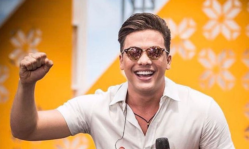 Wesley Safadão vai pagar viagem de 44 pessoas para os EUA junto com sua família