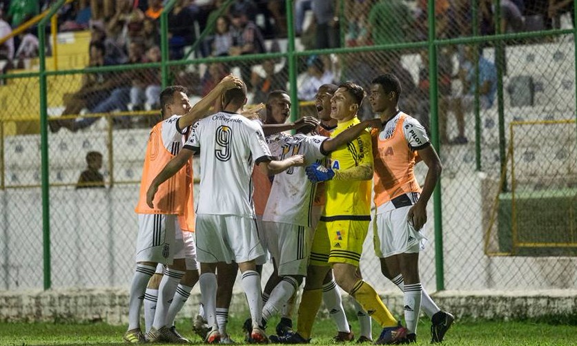 Ponte Preta vence a Chape no Lanchão e lidera grupo da Francana na Copinha