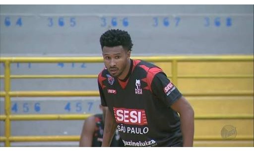 Leandrinho joga muito e SESI Franca Basquete vence Joinville no Pedrocão
