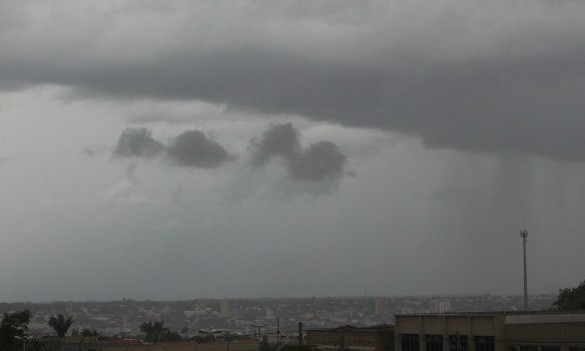 Franca terá céu nublado e pancadas de chuva nessa quinta-feira, 1º de março