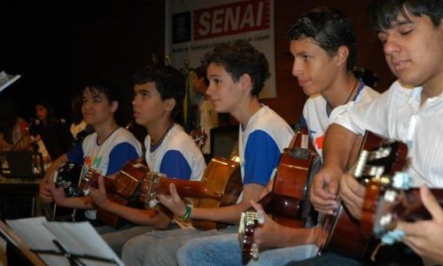 EMIM encerra nesta sexta-feira, 09, inscrições para aulas gratuitas de música