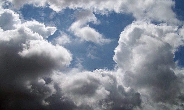 Domingo será de sol, mas com possibilidade de pancadas de chuva à tarde