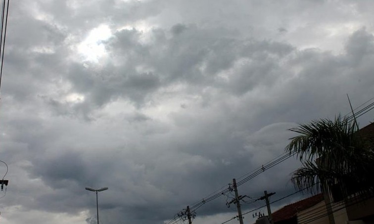 Quinta-feira tem céu parcialmente nublado, mas não chove em Franca