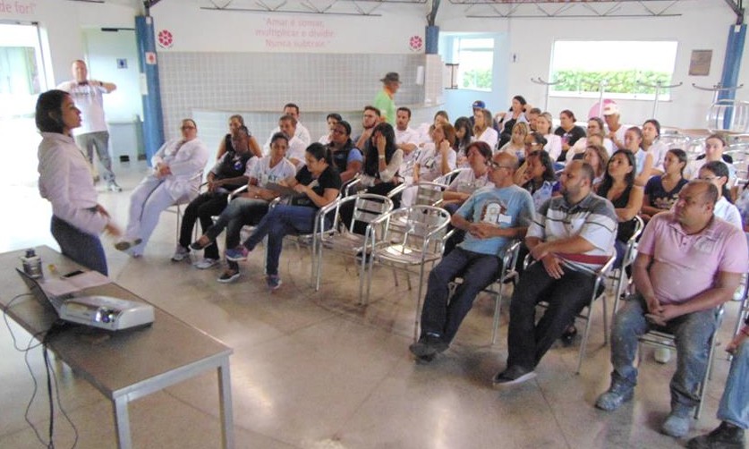 Projeto Sim à Vida realiza palestra de prevenção ao ato do suicídio em Franca