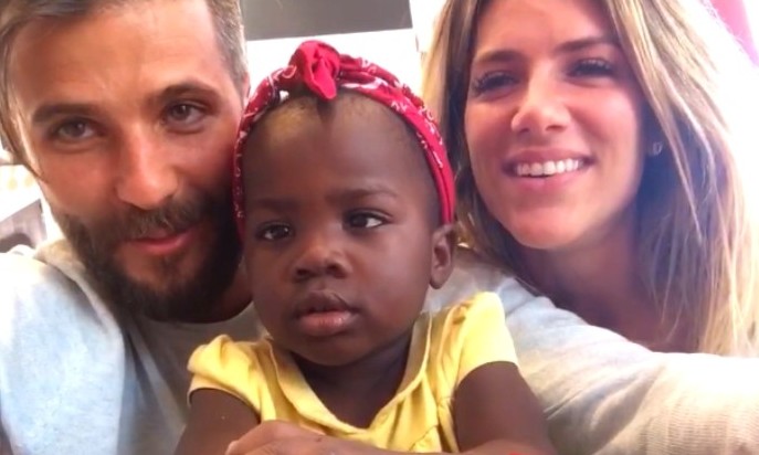 Giovanna Ewbank diz que a filha se identifica com as bonecas negras