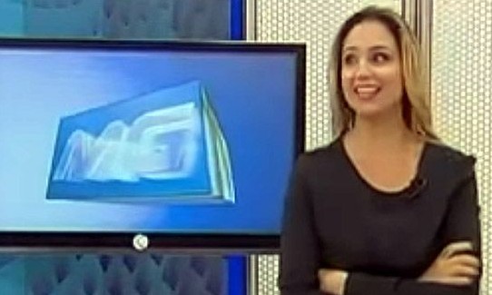 Apresentadora da Globo solta palavrão ao vivo: ‘Faz tempo que fiz essa buc*%$’