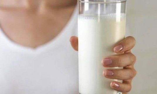 Saiba como inserir o cálcio na alimentação de intolerantes à lactose