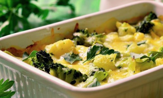Brócolis com couve flor ao molho branco funcional: receita apetitosa e fitness