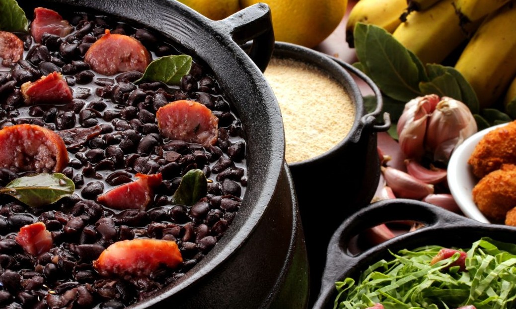 Você sabe a origem de algumas comidas tipicamente brasileiras?