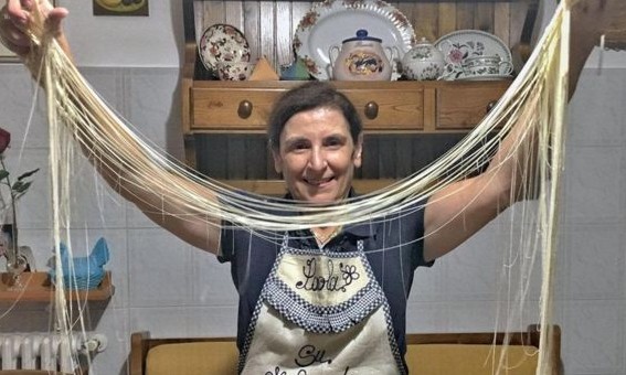 Conheça o macarrão mais raro do mundo e que só três mulheres sabem fazer