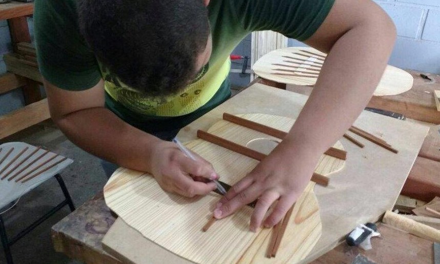 Projeto Guri abre vagas em curso de fabricação de instrumentos em Franca