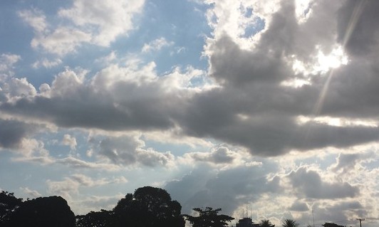 Quinta-feira terá sol pela manhã com possíveis pancadas de chuva à tarde