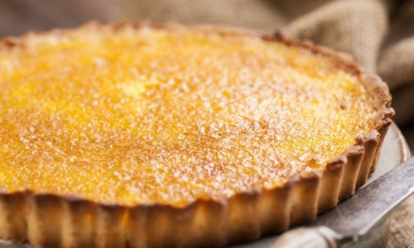 Torta de preguiçosa: massa de amêndoas e recheio de laranja, vale experimentar!