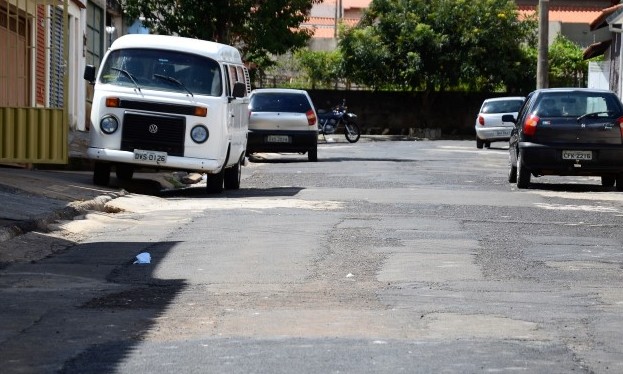 Sem início definido, está confirmado o recapeamento das ruas dos Pinhais e Horto
