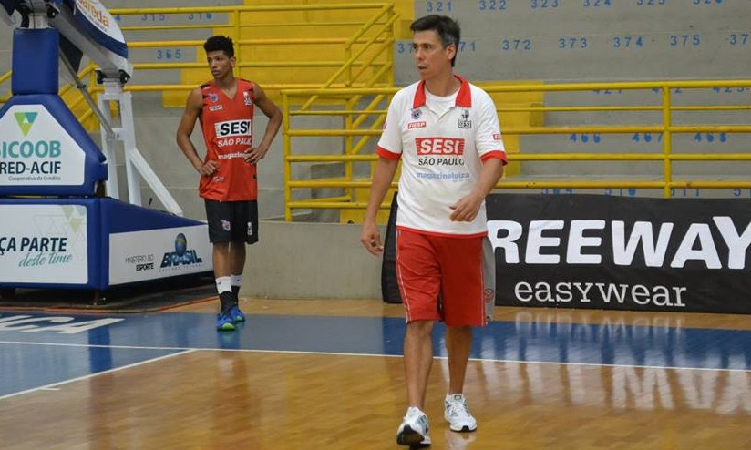 Helinho justifica derrota do time: “Faltou confiança e energia para nós”