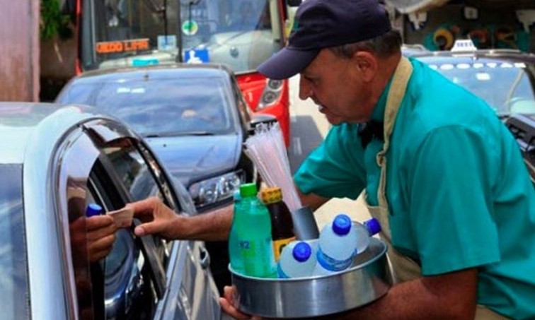 Um terço dos desempregados sobrevive com trabalhos temporários