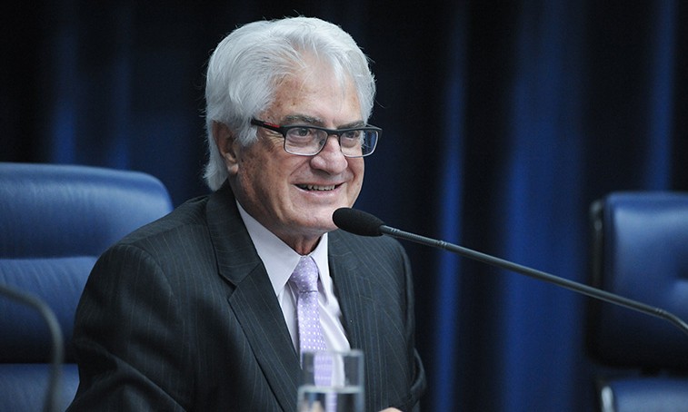 Engler deixa o PSDB após 28 anos e vai para o PSB, partido de Ubiali