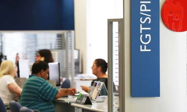 Mais de 2,7 milhões de trabalhadores ainda não sacaram o PIS de 2016
