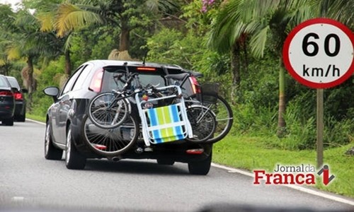 Detran oferece dicas sobre revisão e manutenção para quem viajar no feriado