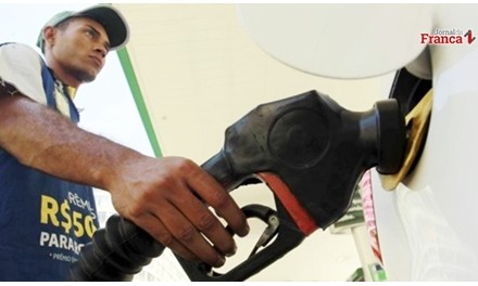Tá “p… da vida?”: Saiba como é feito o cálculo do preço da gasolina