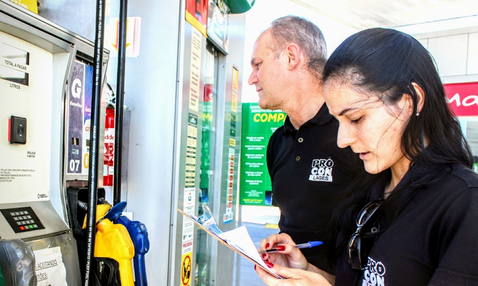 Após várias denúncias, Procon de Franca faz blitz em postos de combustíveis
