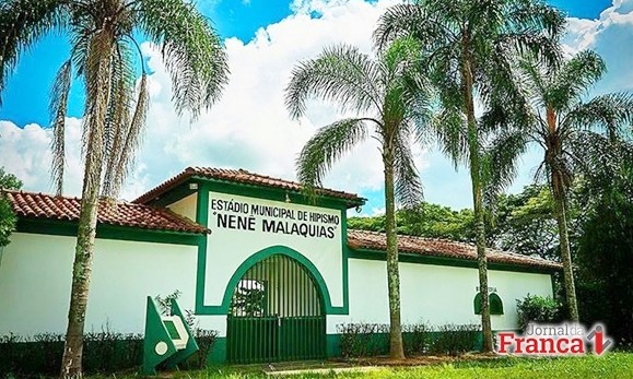 Cristais Paulista recebe líder Ibiraci no Estádio Hípico “Nenê Malaquias”