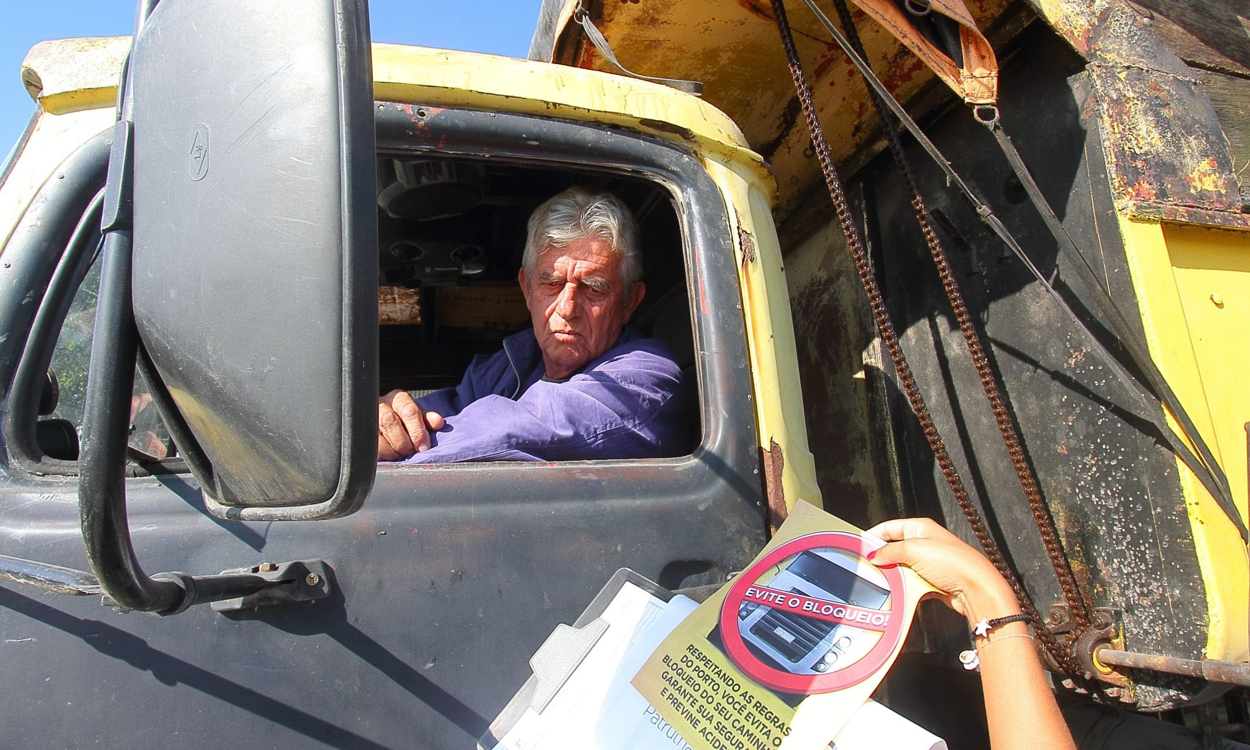 Via Anhanguera em Ribeirão Preto recebe campanha para caminhoneiros