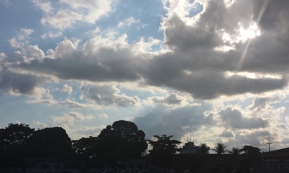 Tempo segue firme, ensolarado e sem chuva em Franca nesta terça-feira