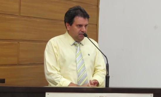 Marco Garcia quer reduzir salários de vereadores pela metade na Câmara