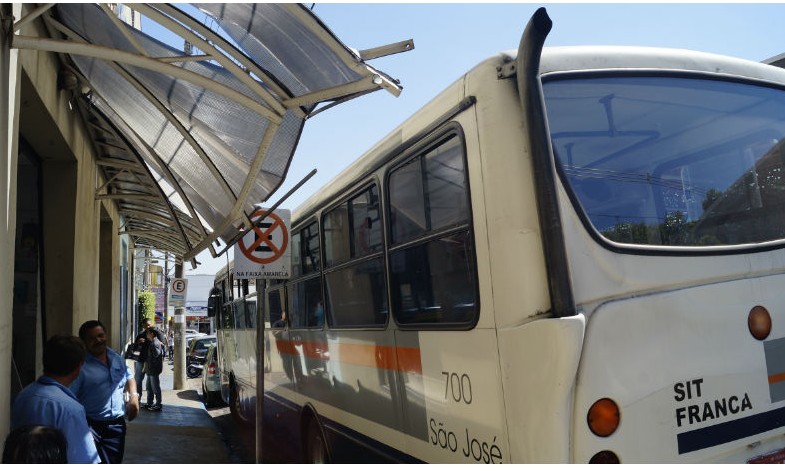Empresa reduz linhas de ônibus e transporte pode entrar em caos em Franca