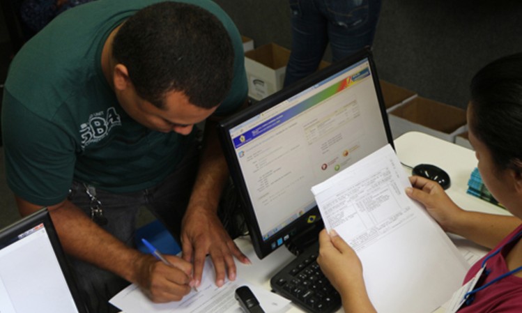 Secretaria de Educação convoca classificados para o Bolsa Universidade 2018