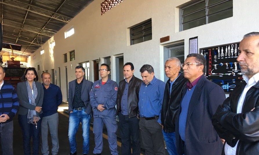 Vereadores visitam Corpo de Bombeiros de Franca, serviço essencial da cidade