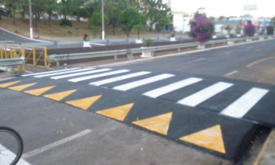 Prefeitura de Franca e Emdef iniciam festival de lombadas pela cidade