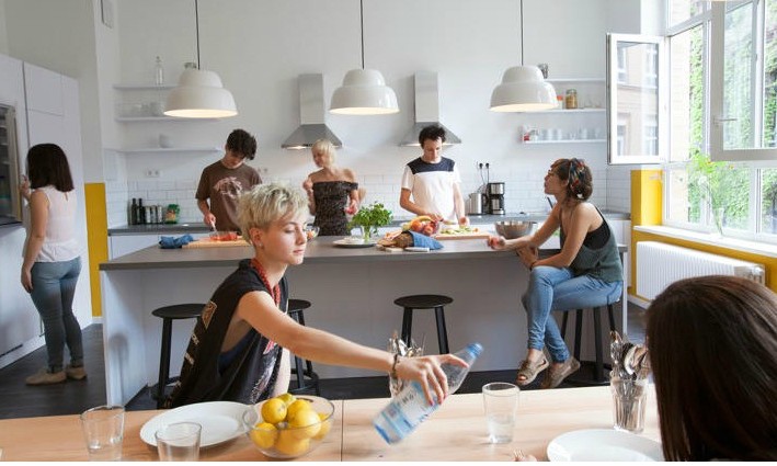 Coliving – conheça a nova tendência de moradia que não é tão nova assim