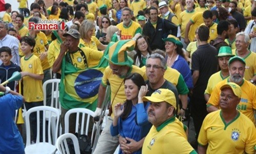 Empresas não são obrigadas a liberar funcionários em dia de jogos da Seleção